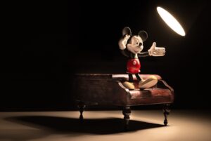 mickey, spotlight, piano-1185754.jpg